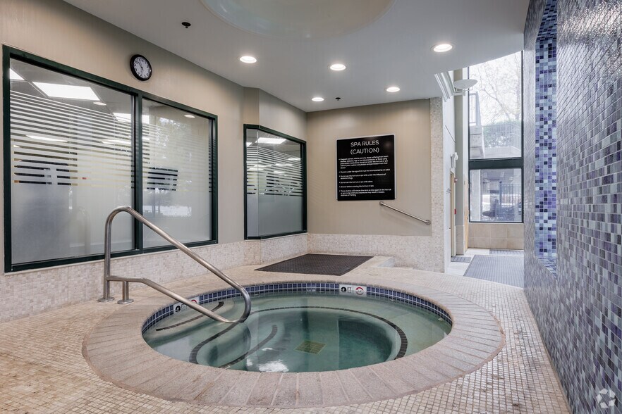 More Photos Of 100 Tower Dr, Edgewater Apartments For Lease