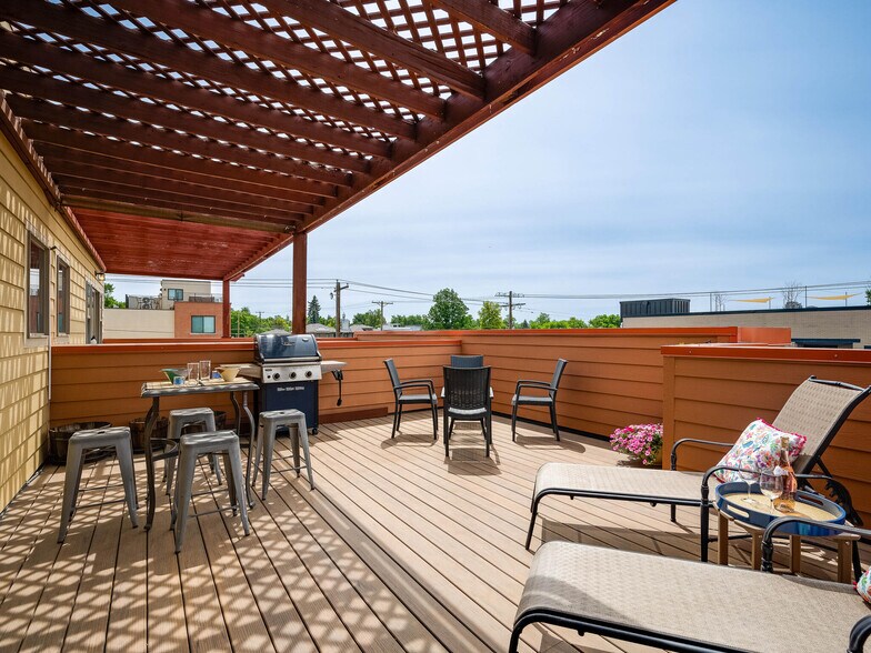 More Photos Of 2401-2405 E 28th Ave, Denver Office For Sale