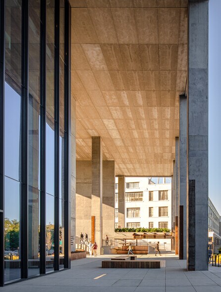 More Photos Of 725 Ponce de Leon Ave NE, Atlanta Office For Lease