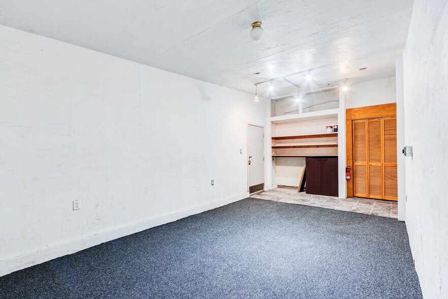 More Photos Of 8642 Venice Blvd, Los Angeles Office Residential For Sale