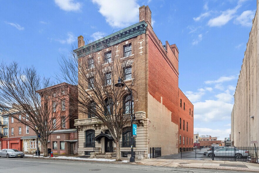 Primary Photo Of 120 N Warren, Trenton Office For Sale