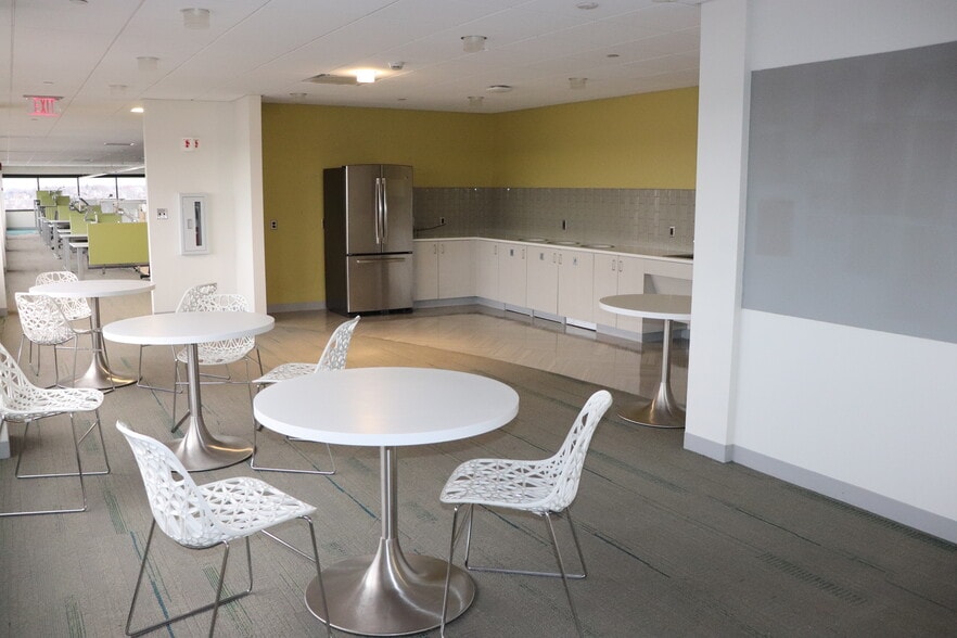 More Photos Of 200 Newport Avenue Ext, Quincy Office For Lease