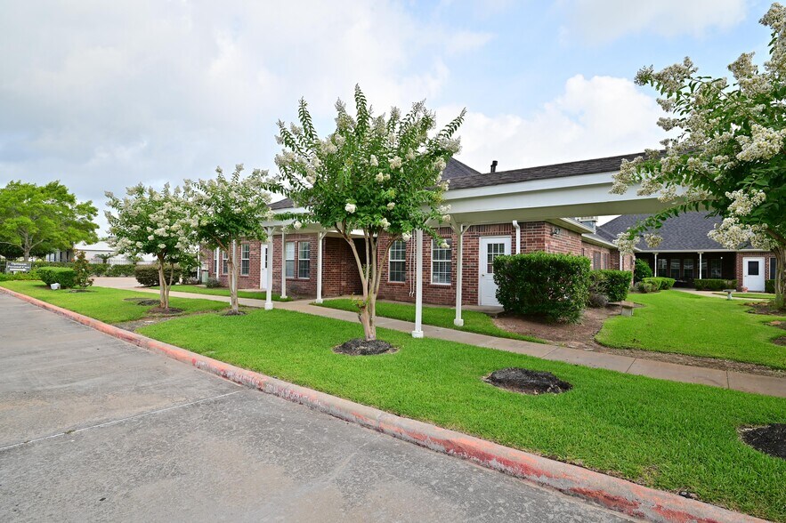More Photos Of 2021 FM 1092 Rd, Missouri City Assisted Living For Sale