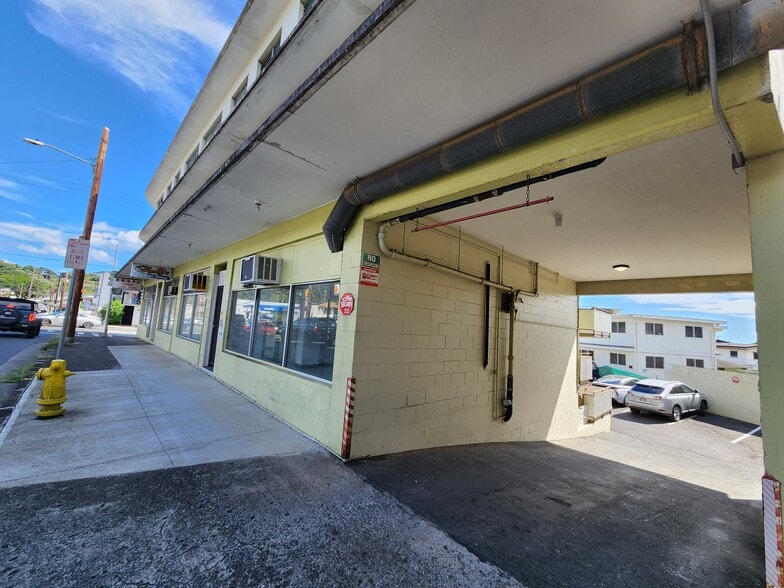 More Photos Of 1989-1997 Pauoa Rd, Honolulu Storefront Retail Residential For Lease
