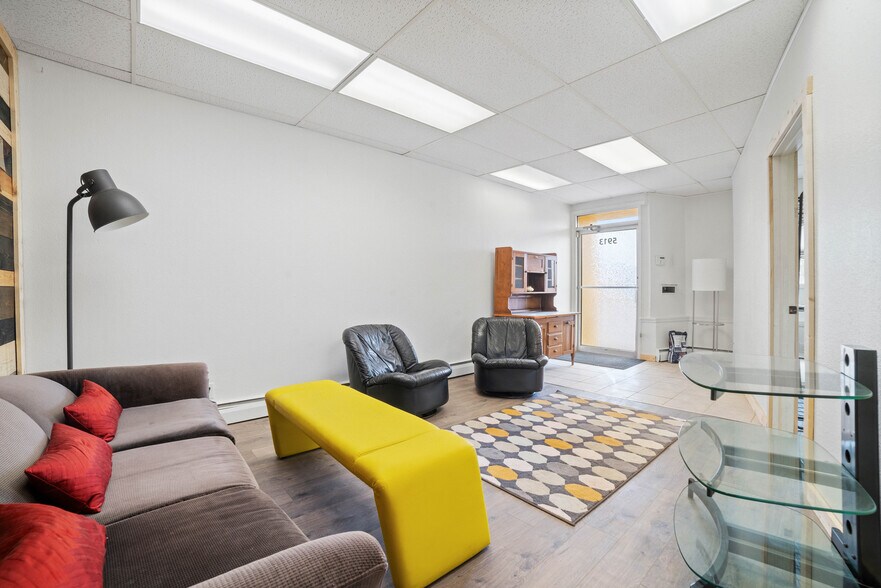 More Photos Of 5913 Tower Ave, Superior Flex For Sale