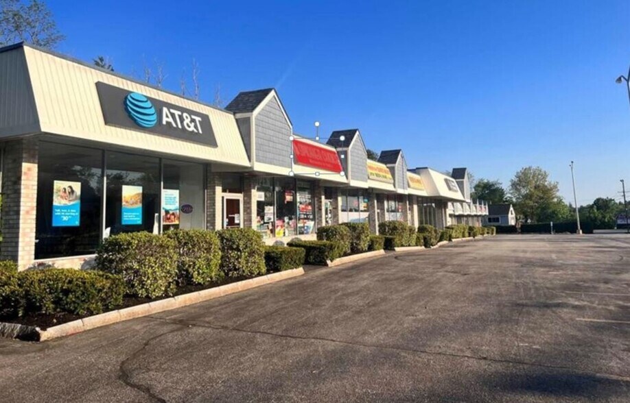More Photos Of 18 Plaistow Rd, Plaistow Freestanding For Lease