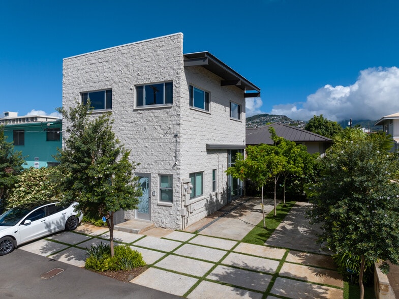 More Photos Of 3112 Mokihana St, Honolulu Loft Creative Space For Sale