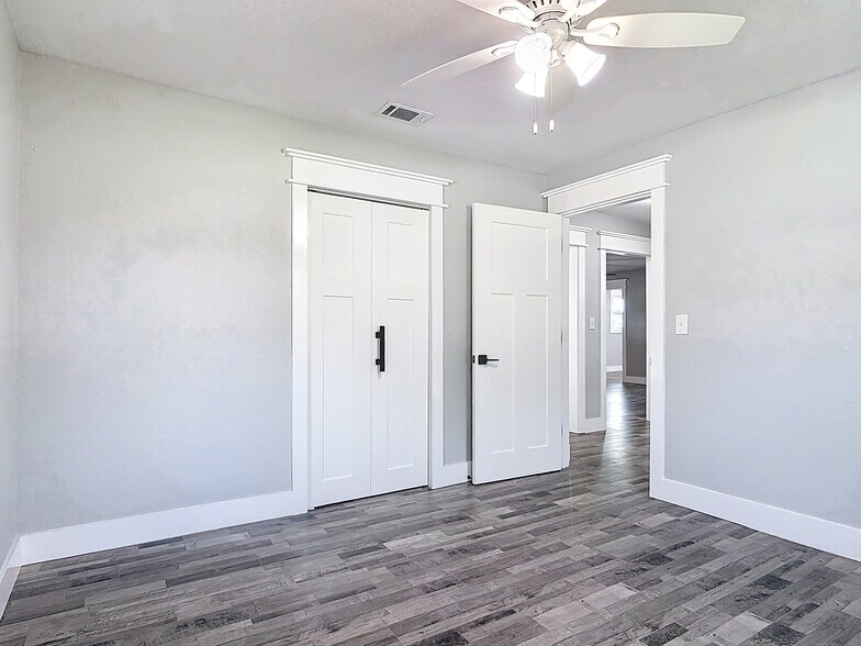 More Photos Of 379 N State Road 415, Osteen Office For Lease