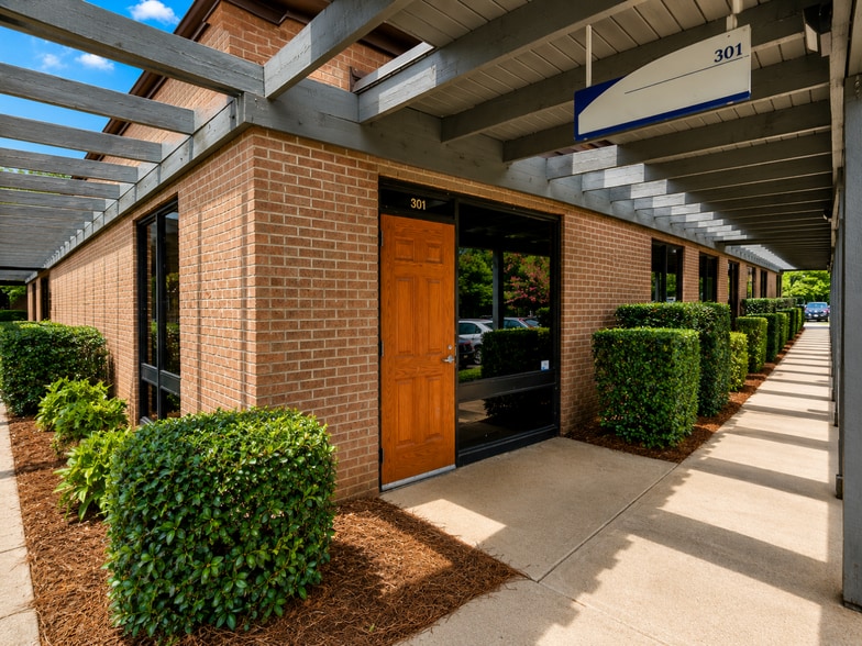 More Photos Of 2711 Randolph Rd, Charlotte Medical For Sale