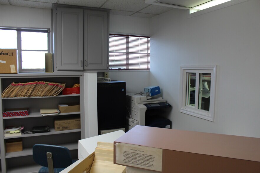 More Photos Of 425-427 S Summit Ave, Fort Worth Medical For Lease