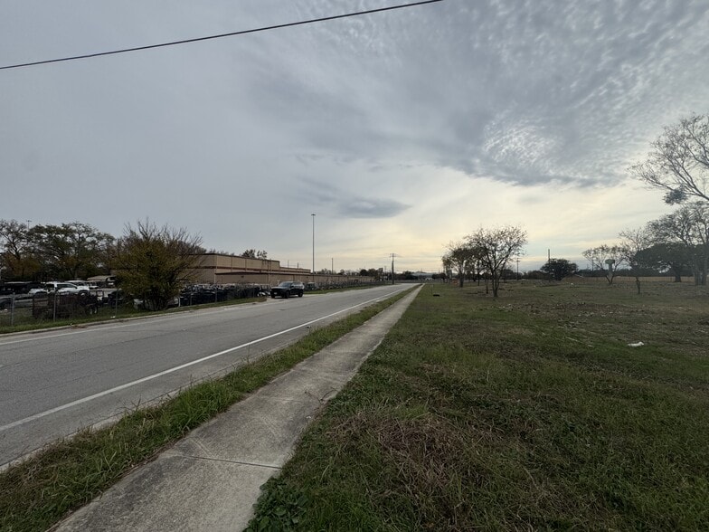 More Photos Of 1909 Interstate 35, San Marcos Land For Sale