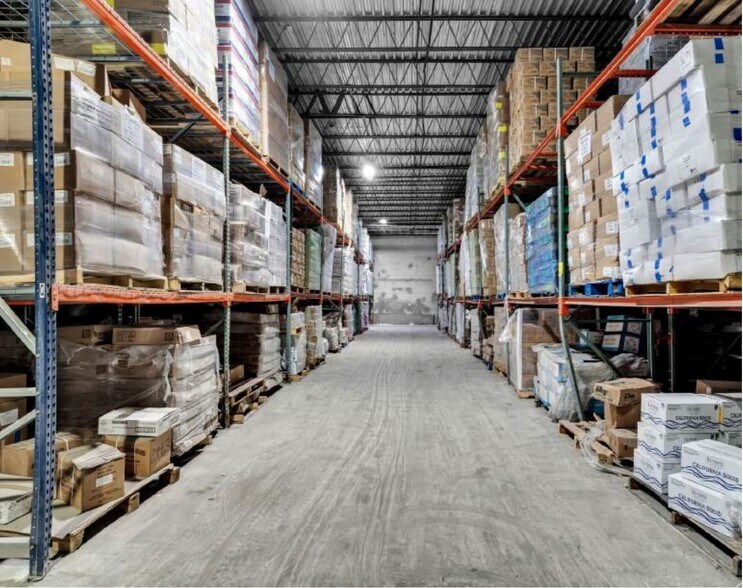 More Photos Of 3220 SW 2nd Ave, Fort Lauderdale Refrigeration Cold Storage For Lease