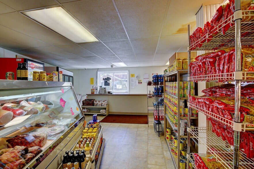 More Photos Of 510 S Pearl St, Coal Township General Retail For Sale