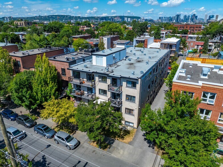 Primary Photo Of 315 Rue Rielle, Verdun Apartments For Sale