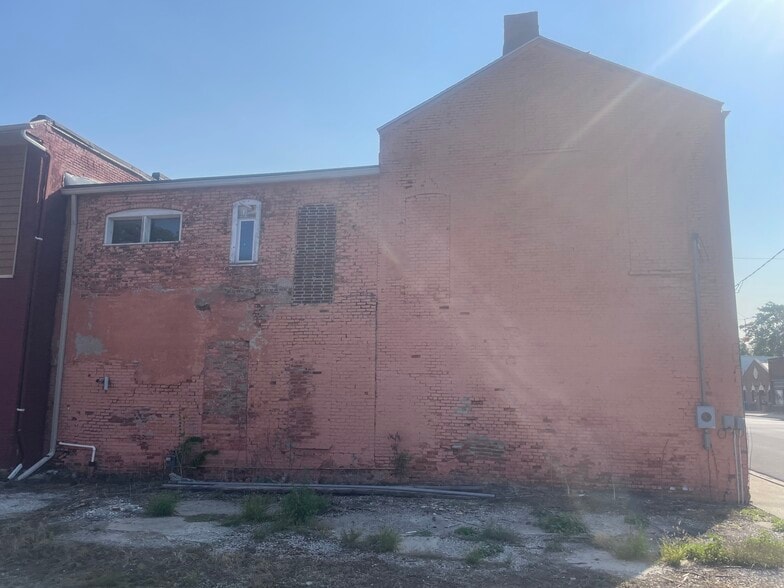More Photos Of 60-64 Saline St, Petersburg Storefront Retail Residential For Sale