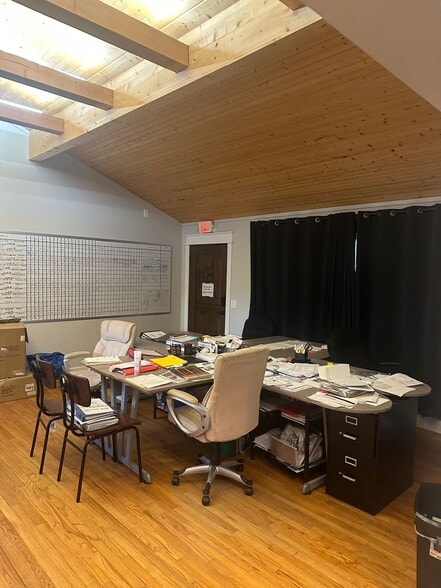 More Photos Of 1320 Haywood Rd, Greenville Office For Sale