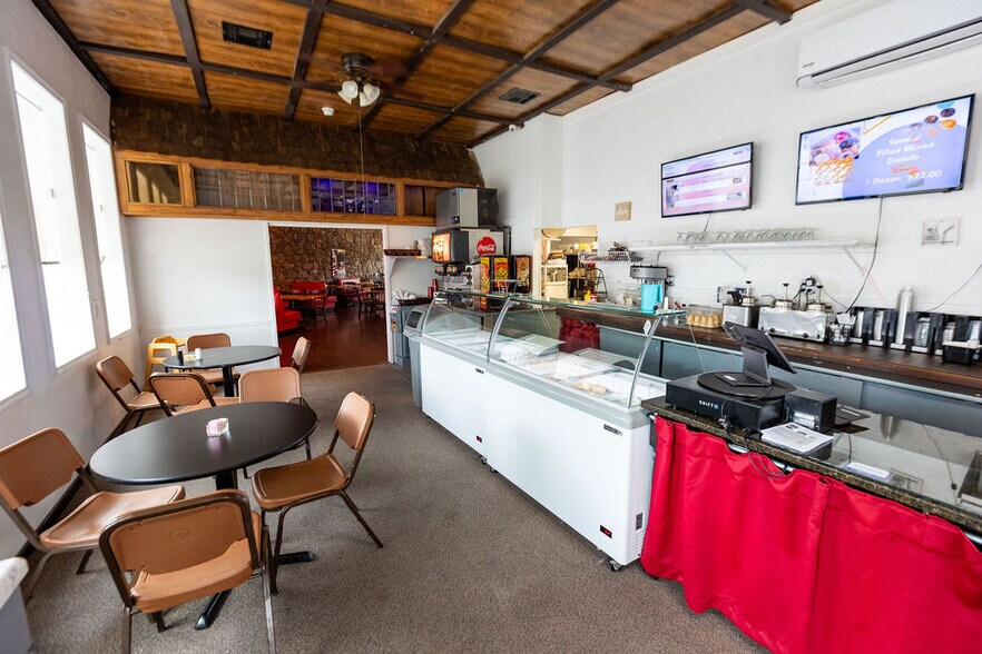 More Photos Of 10770 E State Highway 76, Branson West Hotel For Sale