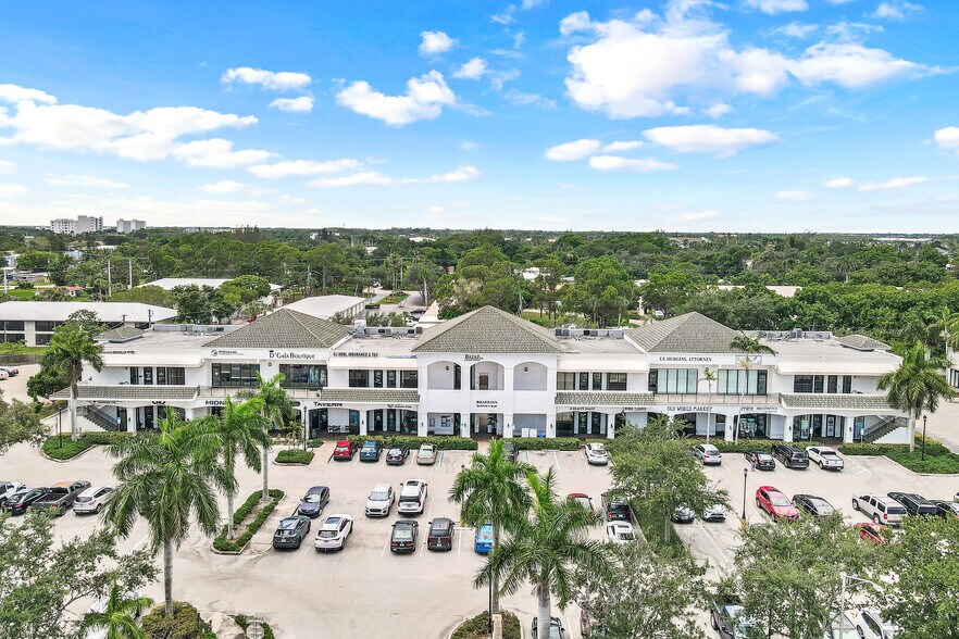 More Photos Of 2800 Davis Blvd, Naples Office For Sale