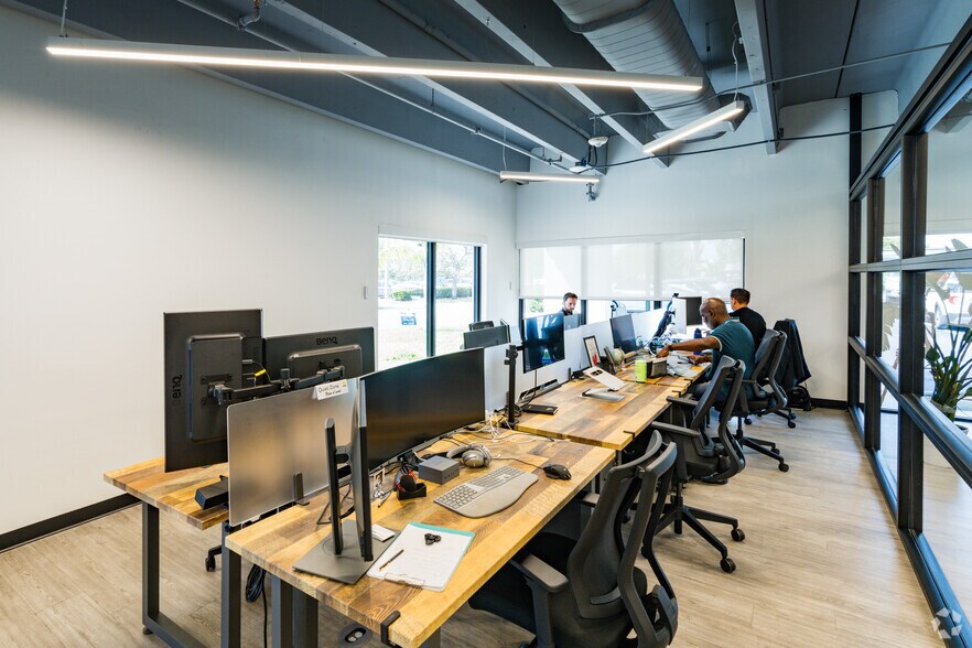 More Photos Of 9555 SW 175th Ter, Palmetto Bay Coworking Space