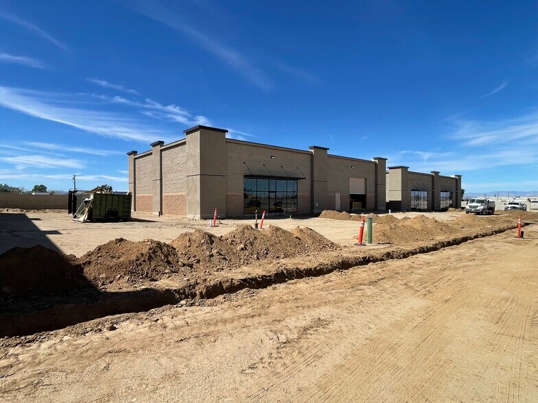 More Photos Of 1133 W Avenue L12, Lancaster Light Distribution For Lease