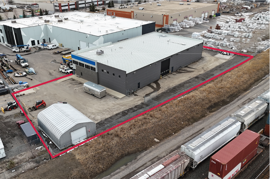 Primary Photo Of 4940 102 Av SE, Calgary Warehouse For Lease