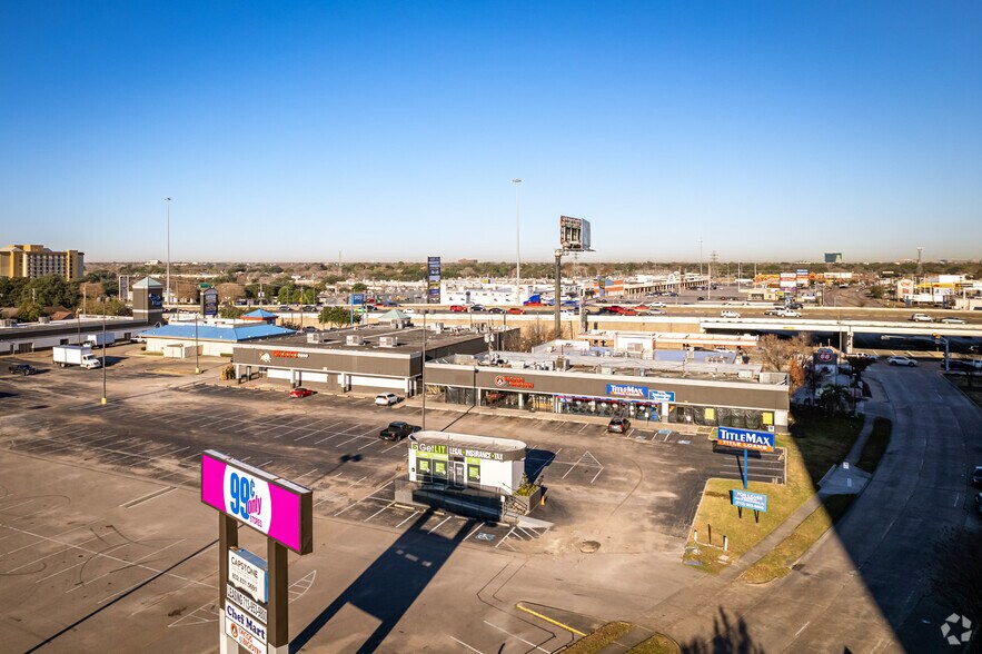 More Photos Of 8400-8700 S Gessner Dr, Houston Unknown For Lease