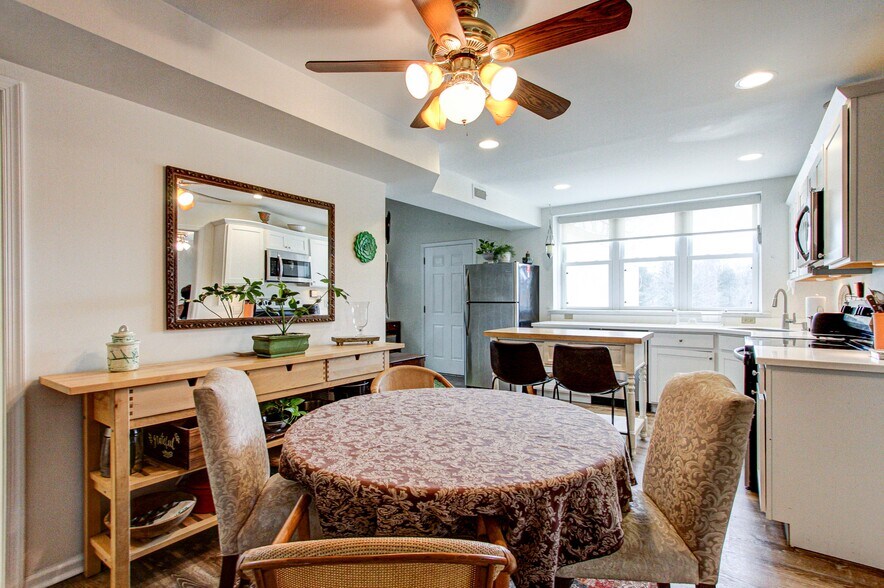 More Photos Of 3328 Huntingdon Pike, Huntingdon Valley Service For Sale