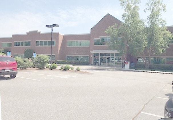 More Photos Of 130 Rumford Ave, Newton Office For Lease