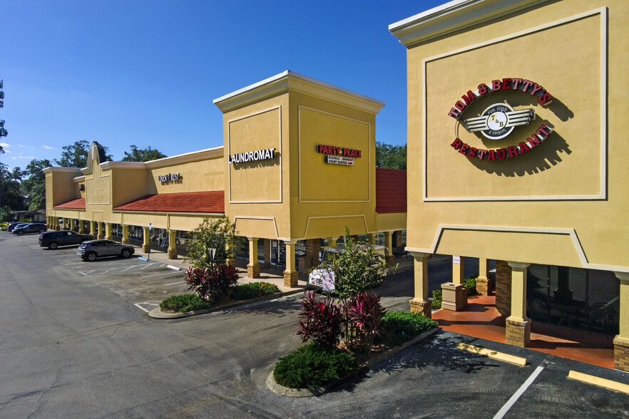 More Photos Of 2106-2186 Park Ave, Orange Park Unknown For Lease
