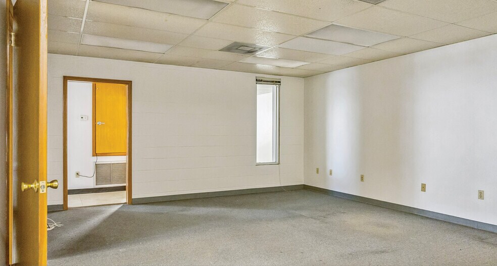 More Photos Of 628 Time Saver Ave, New Orleans Warehouse For Lease