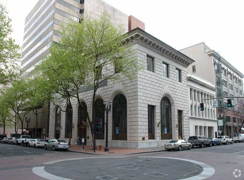 More Photos Of 320 SW 6th Ave, Portland Loft Creative Space For Lease