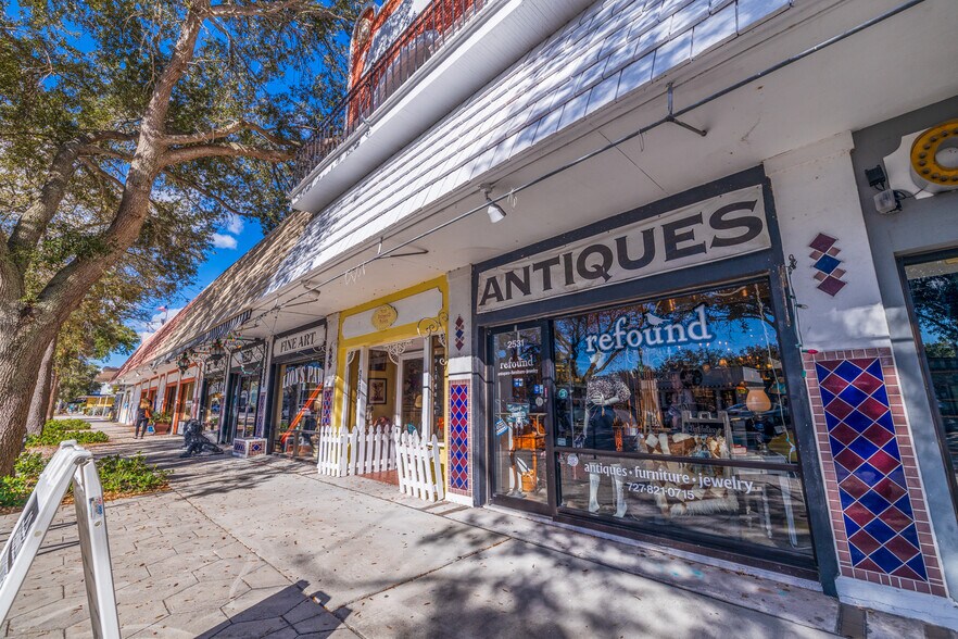 More Photos Of 2531 Central Ave, Saint Petersburg Restaurant For Lease