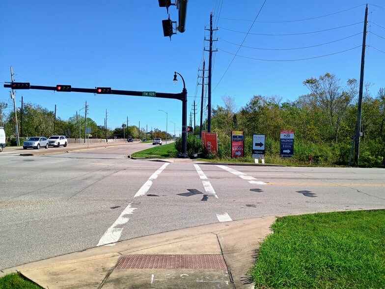 More Photos Of Bailey Rd at Masters rd, Pearland Land For Sale