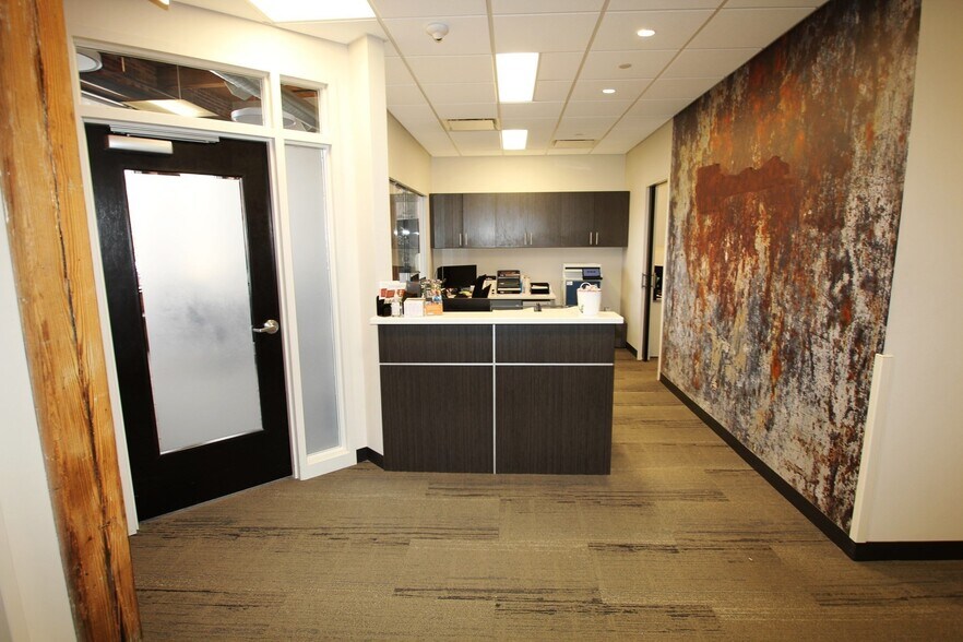 More Photos Of 4 High St, North Andover Office For Lease