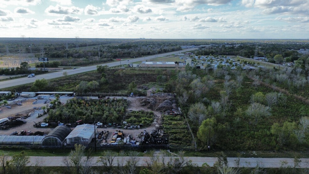 More Photos Of 0 Highway 6, Rosharon Land For Sale