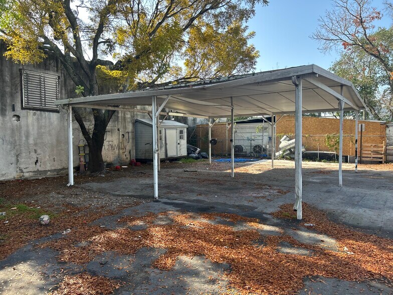 More Photos Of 2201 SW 58th Ter, West Park Contractor Storage Yard For Lease