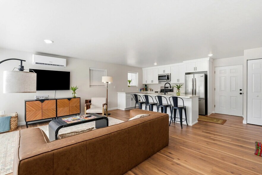 More Photos Of 2524 E Lester St, Tucson Apartments For Sale