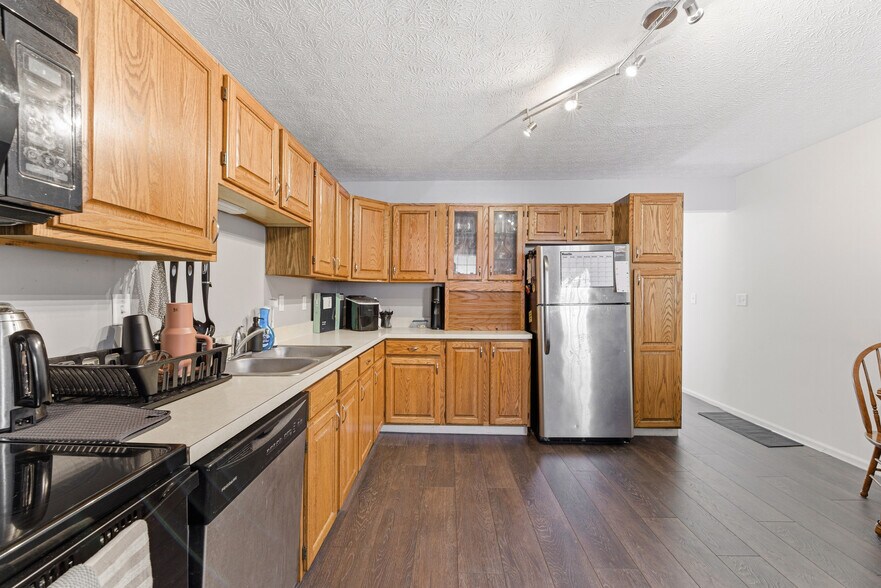 More Photos Of 526 W 1st Ave, Columbus Multifamily For Sale