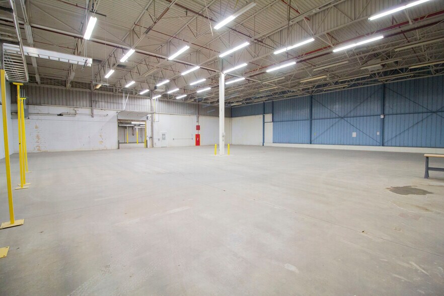 More Photos Of 126 Avenue C, Springfield Manufacturing For Sale