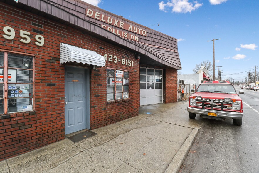 More Photos Of 1959 New York Ave, Huntington Station Auto Repair For Sale