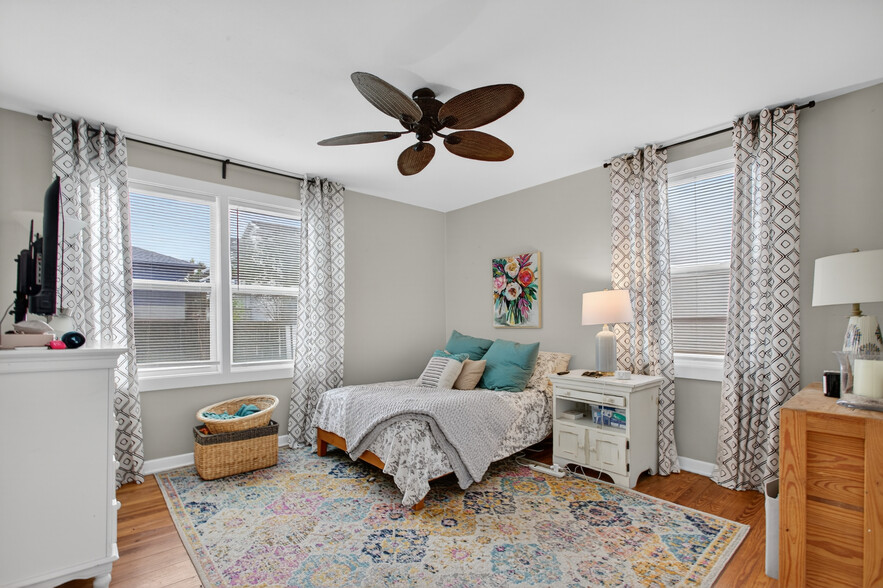 More Photos Of 123 Margaret St, Neptune Beach Multifamily For Sale