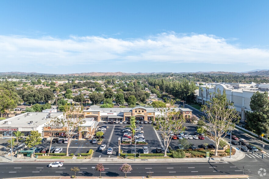 More Photos Of 10054-10098 Magnolia Ave, Riverside Unknown For Lease