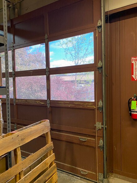 More Photos Of 550 Fillmore Ave, Tonawanda Light Distribution For Lease