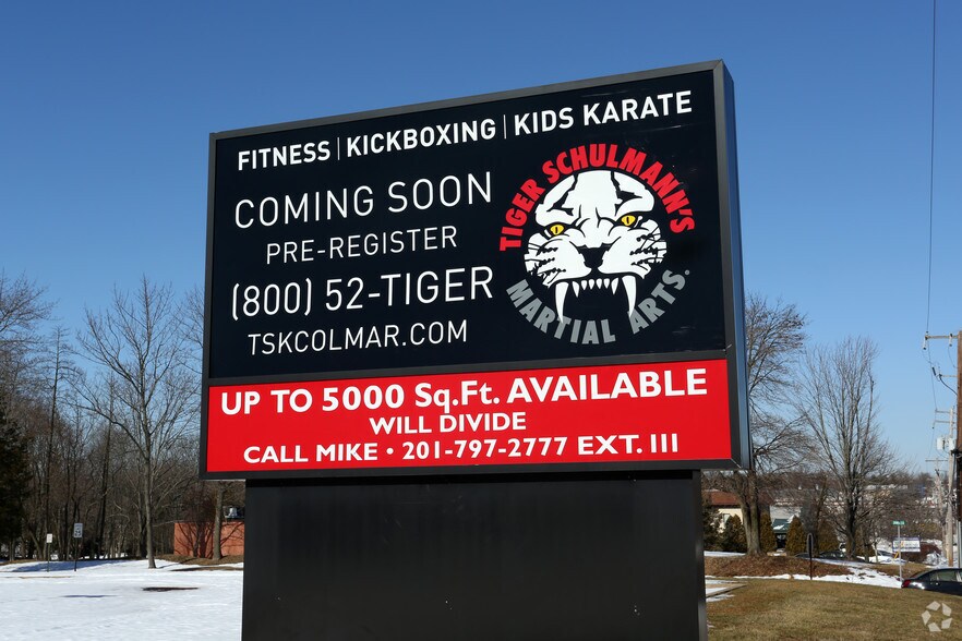 More Photos Of 160 Bethlehem Pike, Colmar Freestanding For Lease