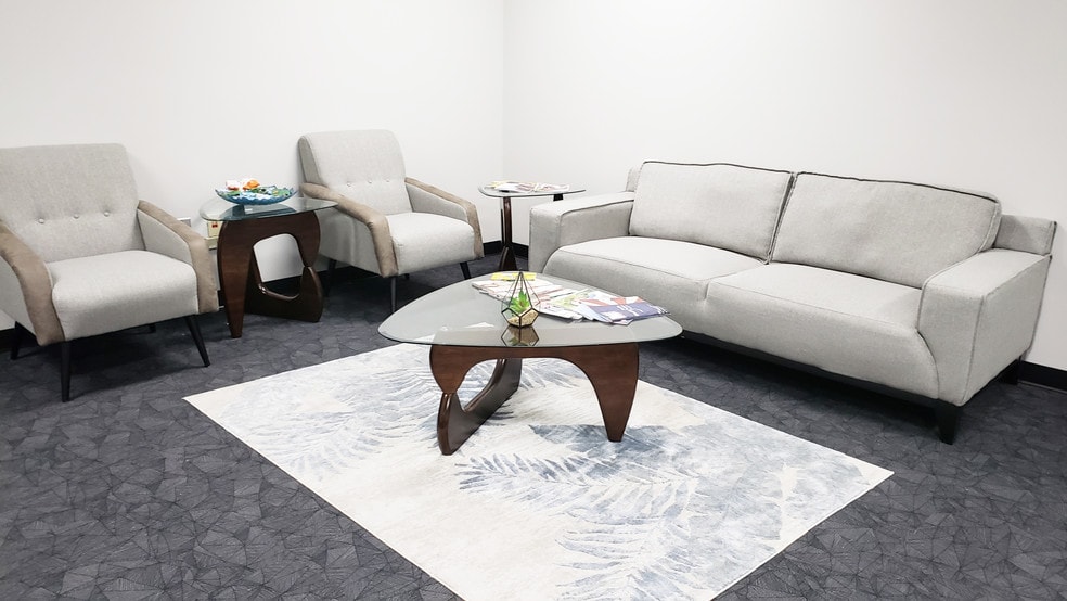 More Photos Of 1000 W Saint Joseph St, Lansing Medical For Lease