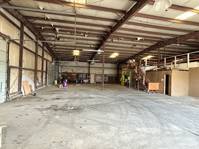 More Photos Of 200 Maple, Almyra Industrial For Sale