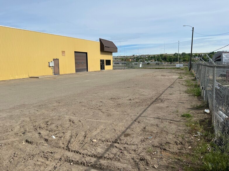 More Photos Of 1520 River Dr N, Great Falls Service For Lease