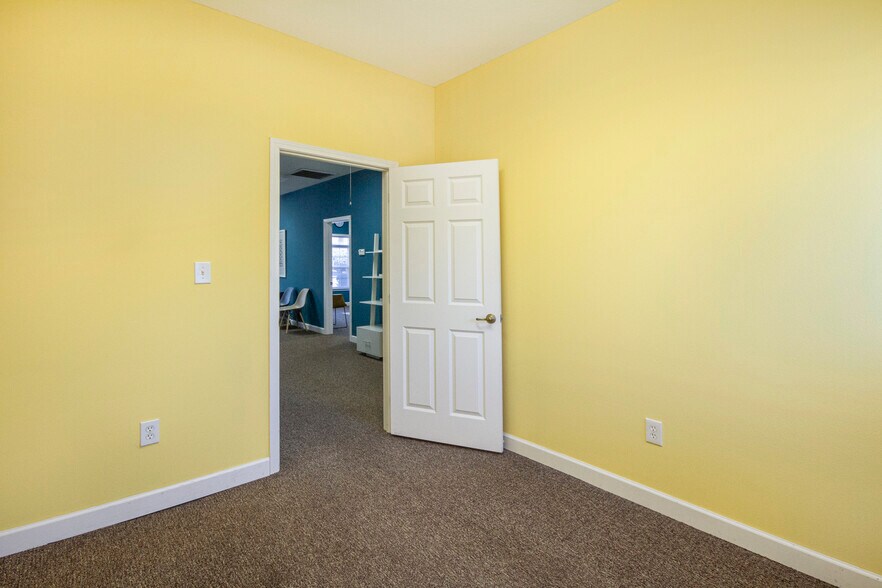 More Photos Of 4409 Central Ave Pike, Knoxville Office For Sale