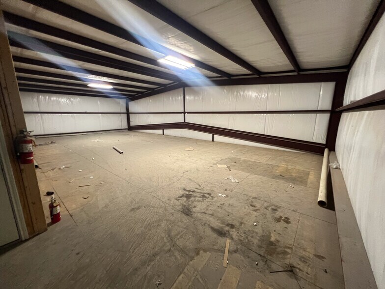 More Photos Of 6407 S County Road 1273, Midland Warehouse For Lease