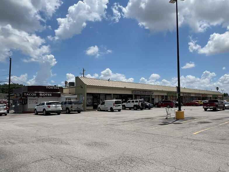 More Photos Of 5900-5990 Renwick Dr, Houston Unknown For Lease